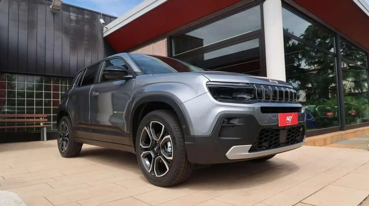 Photo 1 : Jeep Avenger 2024 Petrol