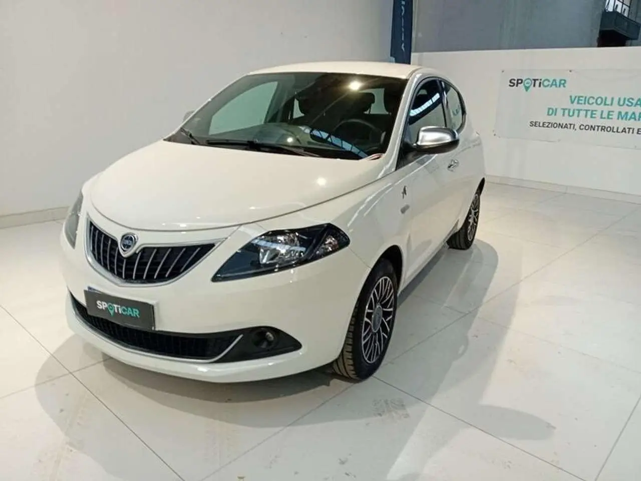 Photo 1 : Lancia Ypsilon 2022 Hybride