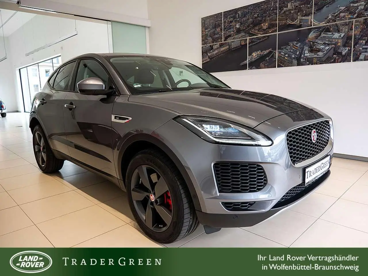 Photo 1 : Jaguar E-pace 2020 Essence