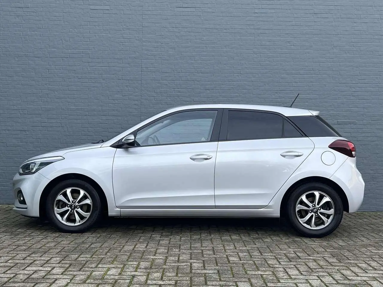 Photo 1 : Hyundai I20 2019 Petrol