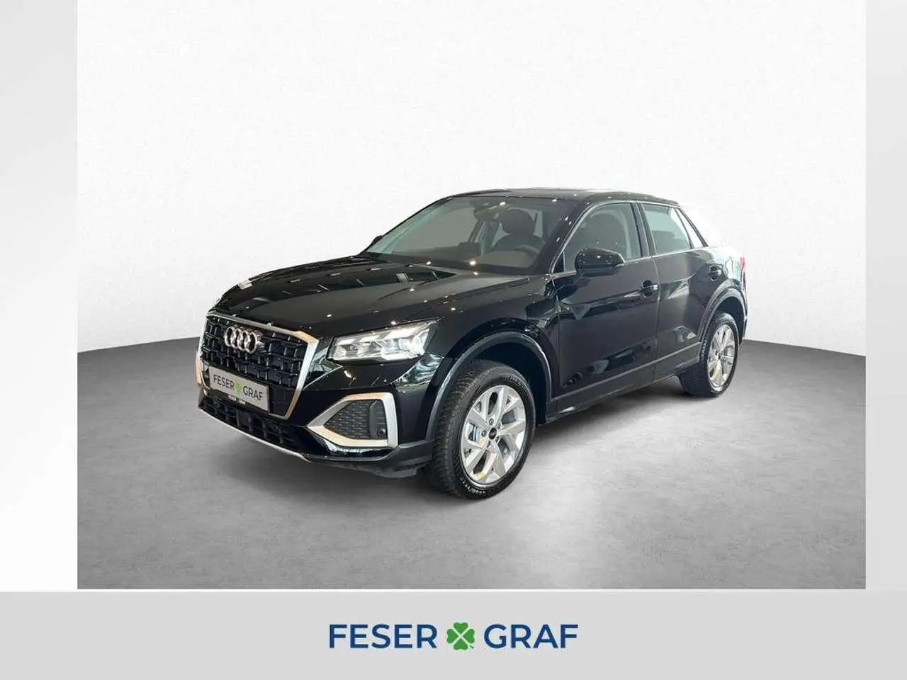 Photo 1 : Audi Q2 2024 Petrol