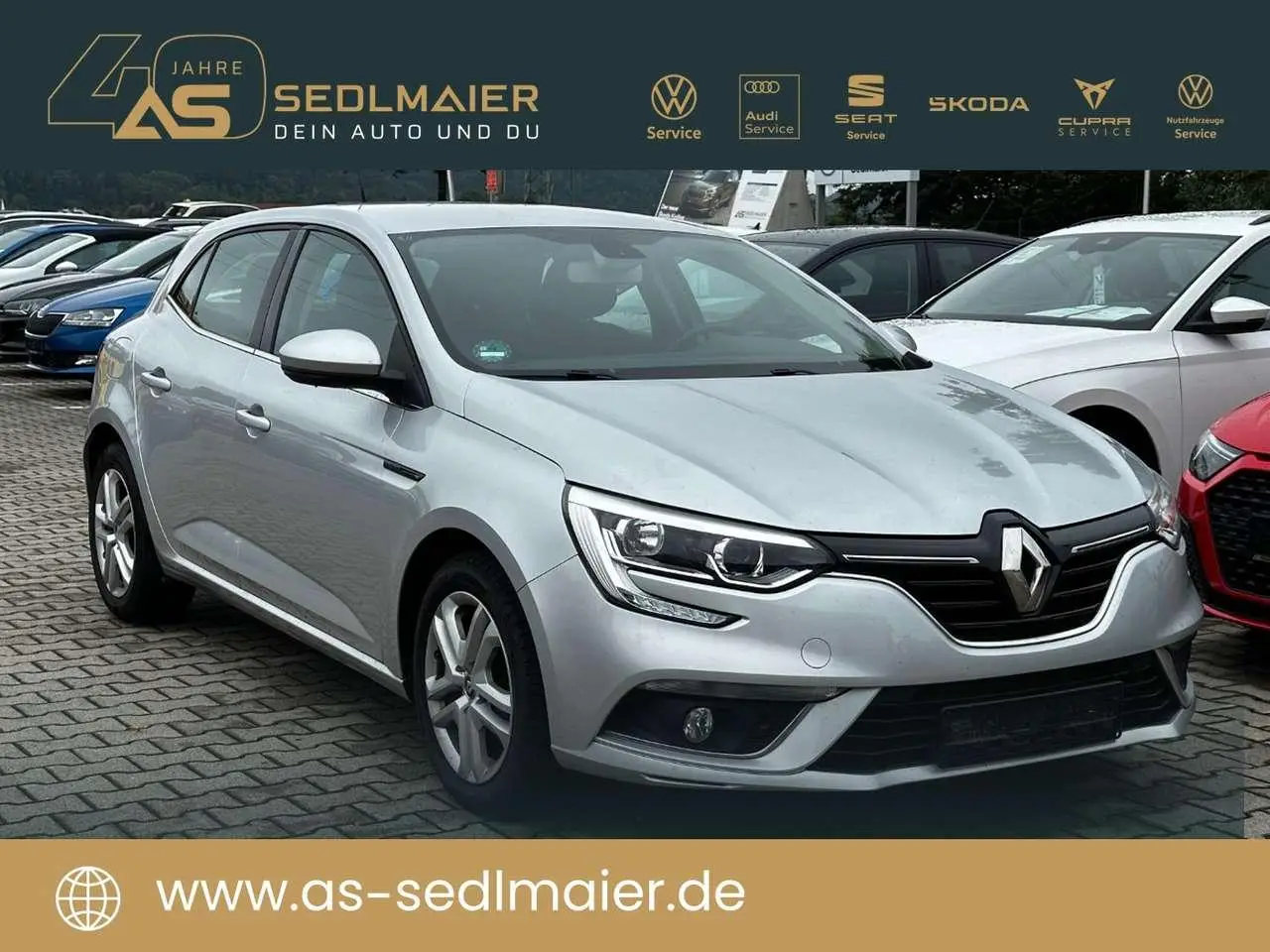 Photo 1 : Renault Megane 2016 Essence