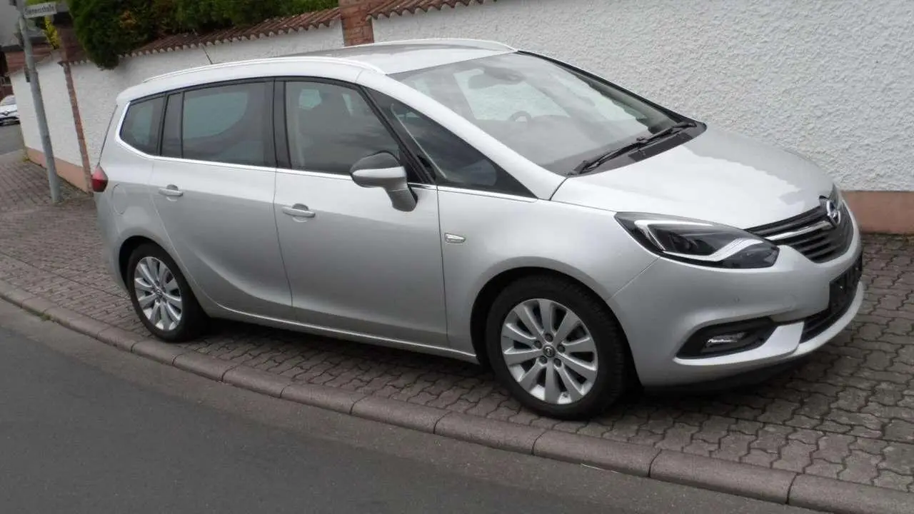 Photo 1 : Opel Zafira 2019 Diesel