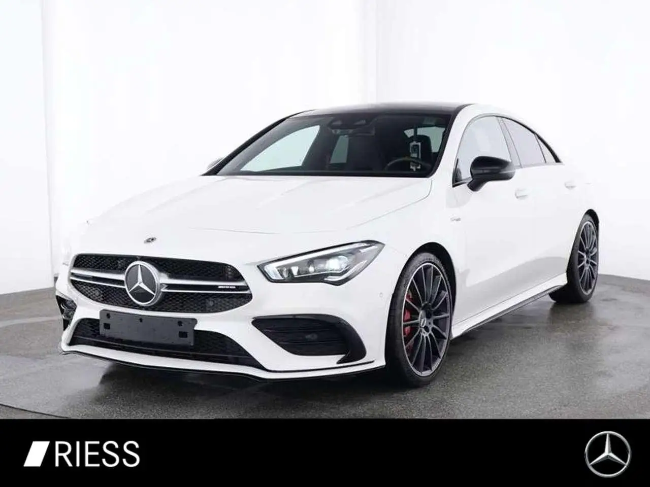 Photo 1 : Mercedes-benz Classe Cla 2023 Essence