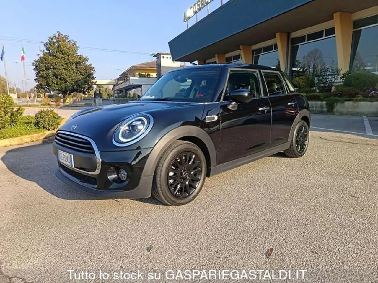 Photo 1 : Mini One 2021 Petrol