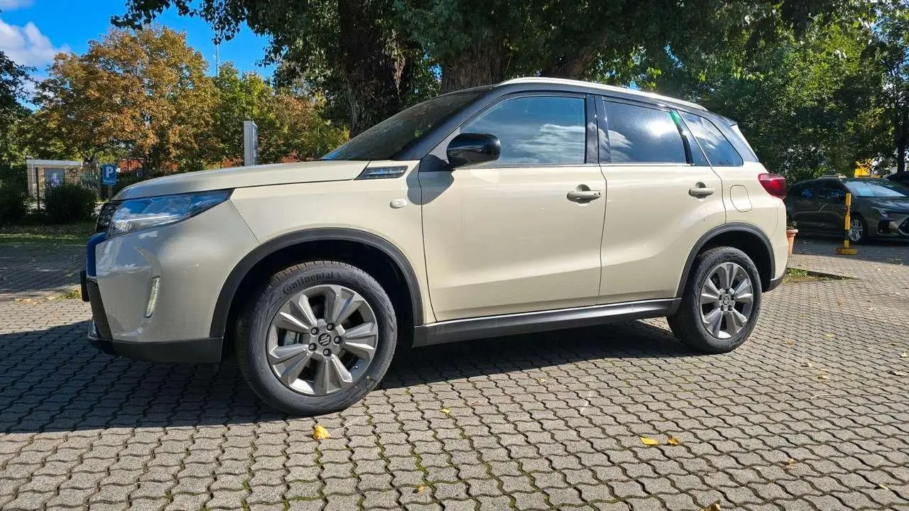 Photo 1 : Suzuki Vitara 2024 Petrol