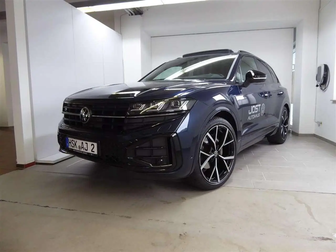 Photo 1 : Volkswagen Touareg 2024 Diesel