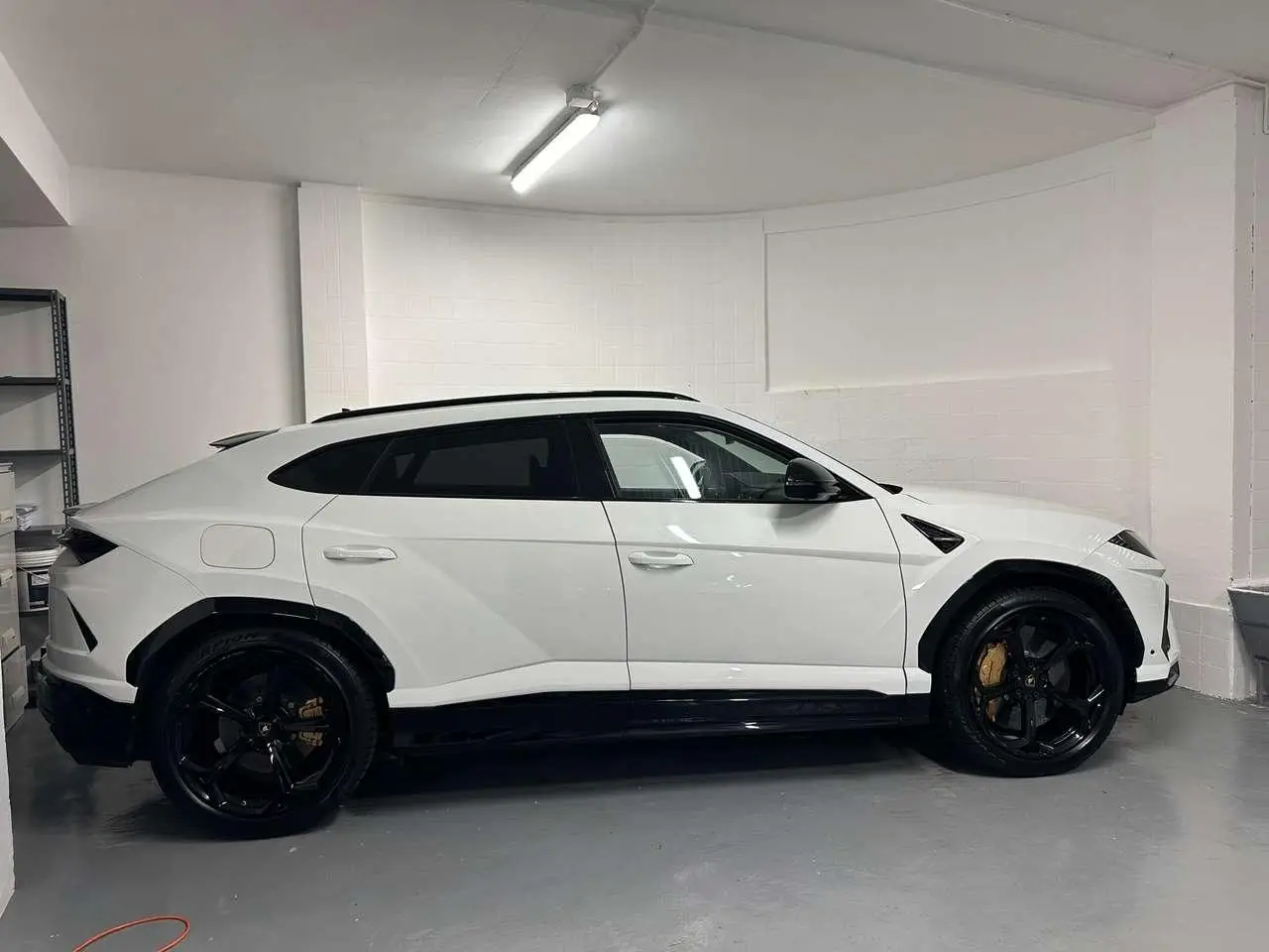 Photo 1 : Lamborghini Urus 2018 Essence