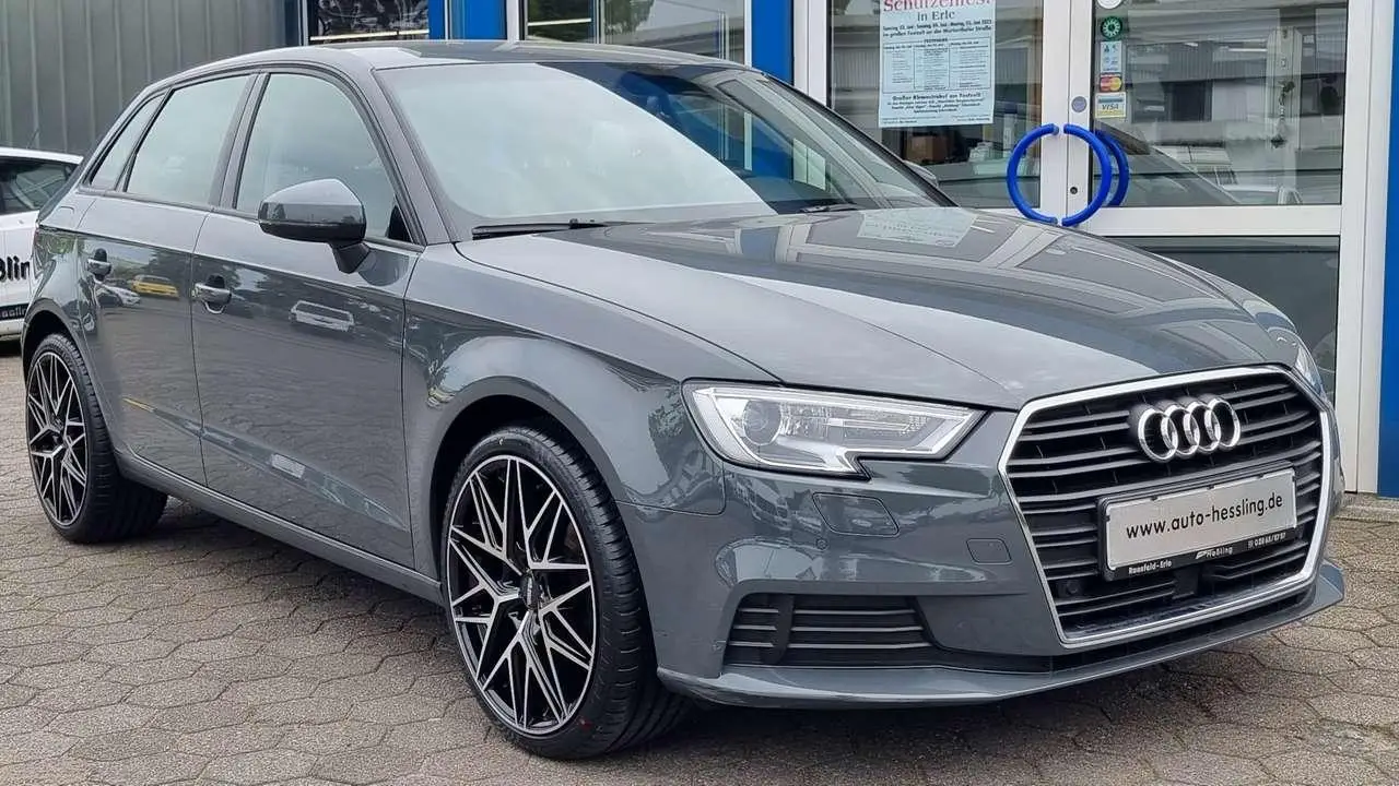 Photo 1 : Audi A3 2018 Diesel