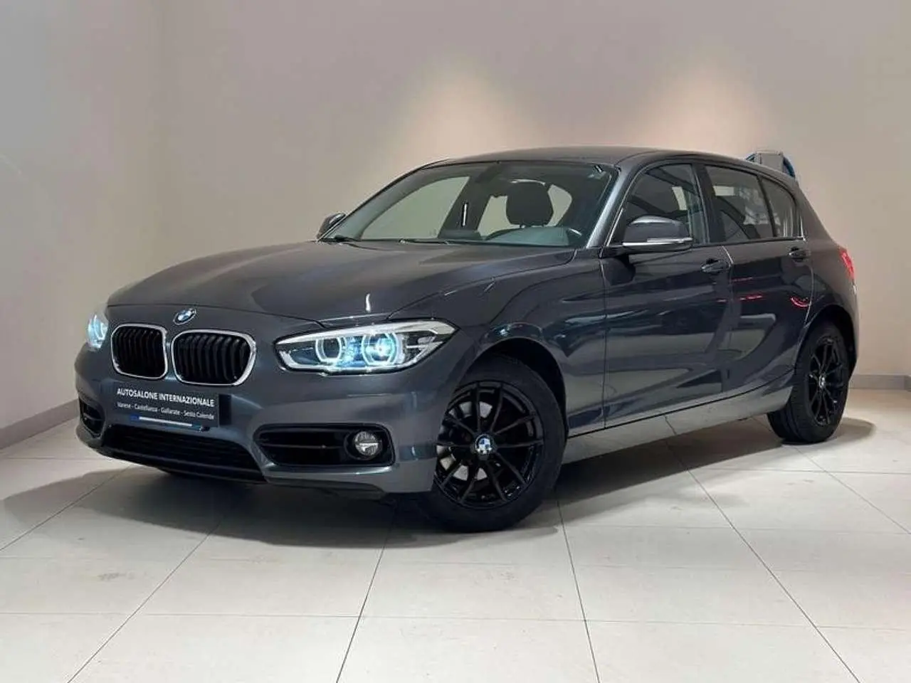 Photo 1 : Bmw Serie 1 2019 Diesel