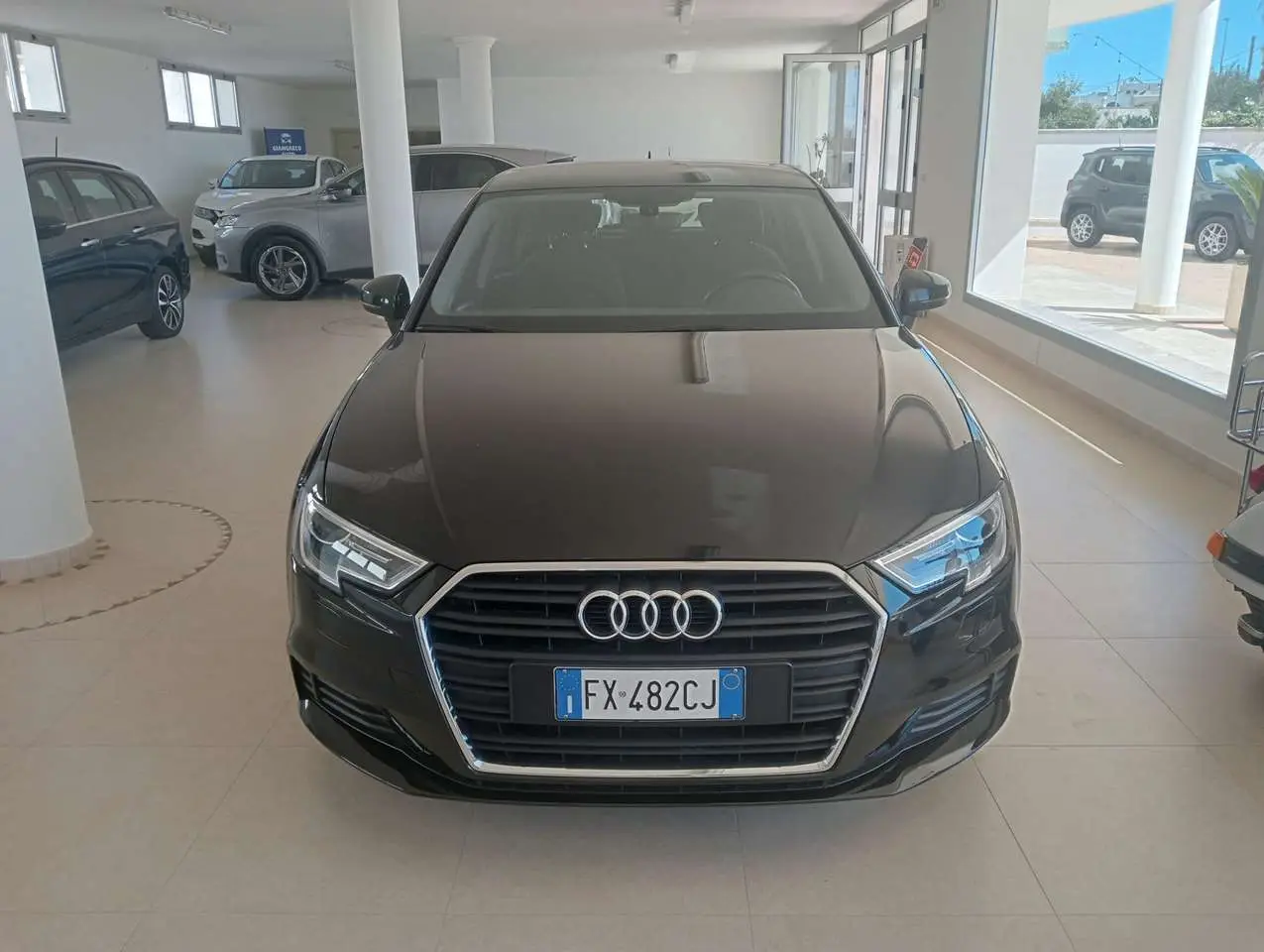 Photo 1 : Audi A3 2019 Diesel