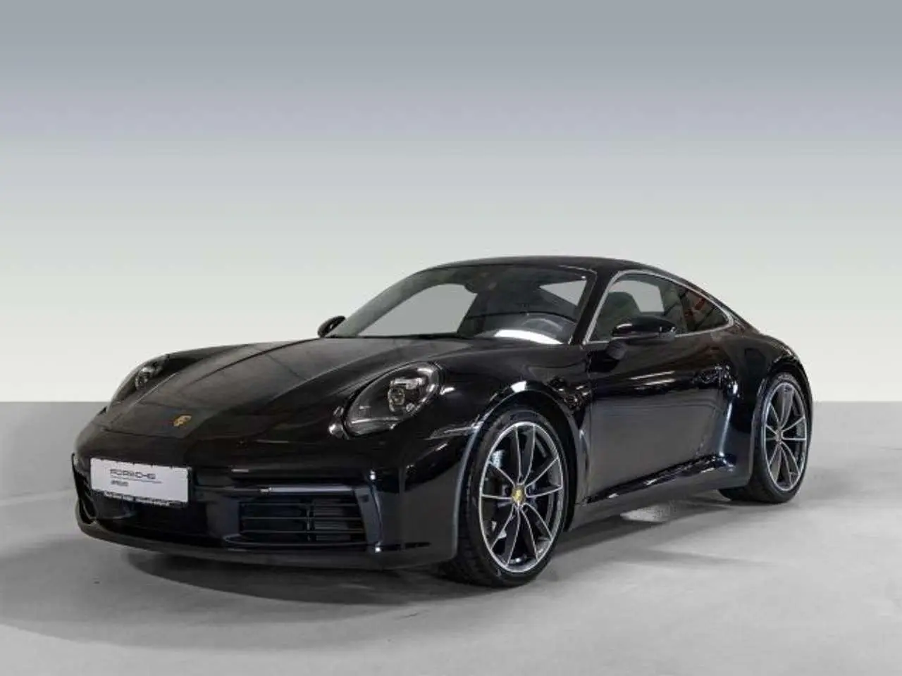 Photo 1 : Porsche 992 2021 Petrol