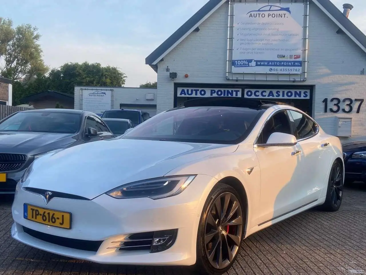 Photo 1 : Tesla Model S 2018 Électrique