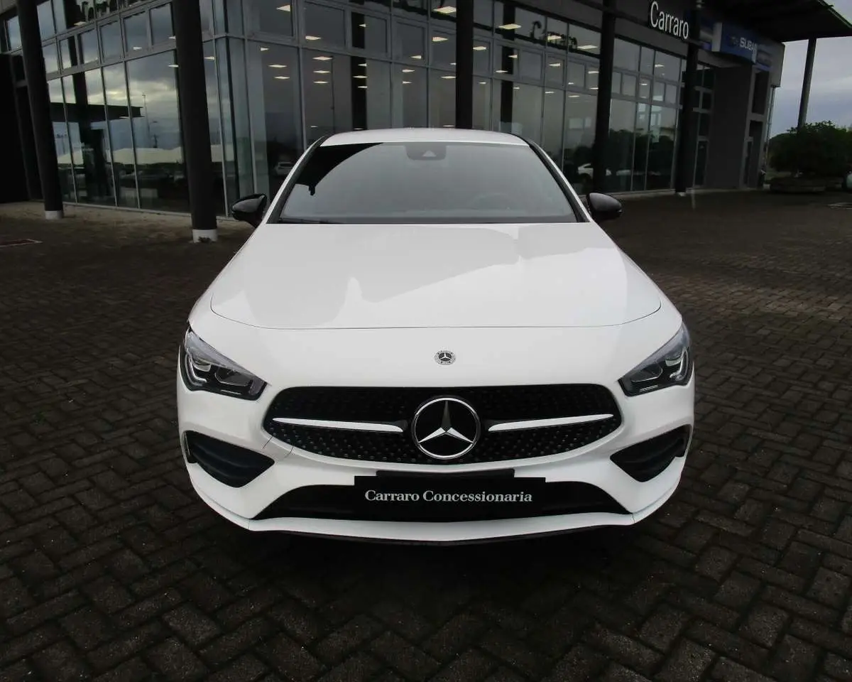 Photo 1 : Mercedes-benz Classe Cla 2023 Hybrid