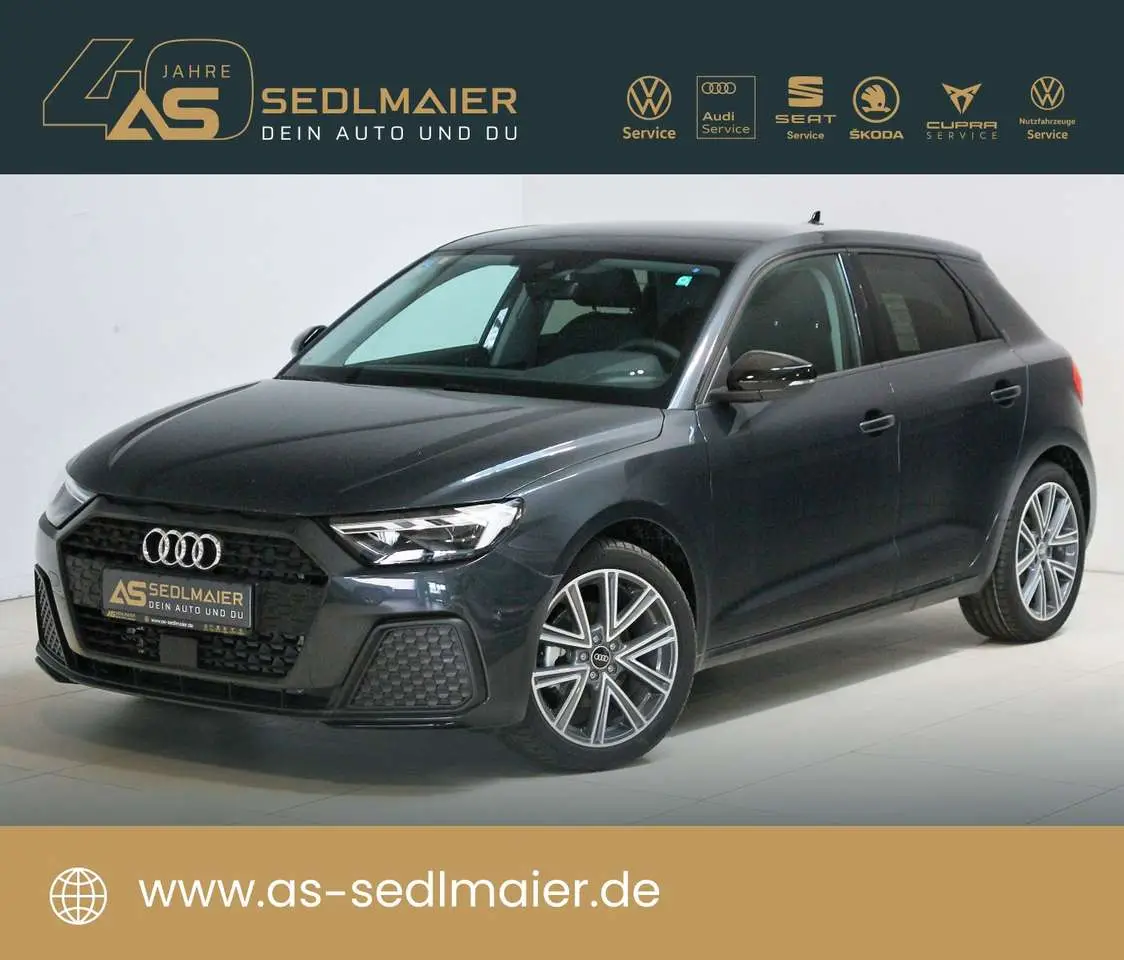 Photo 1 : Audi A1 2022 Essence