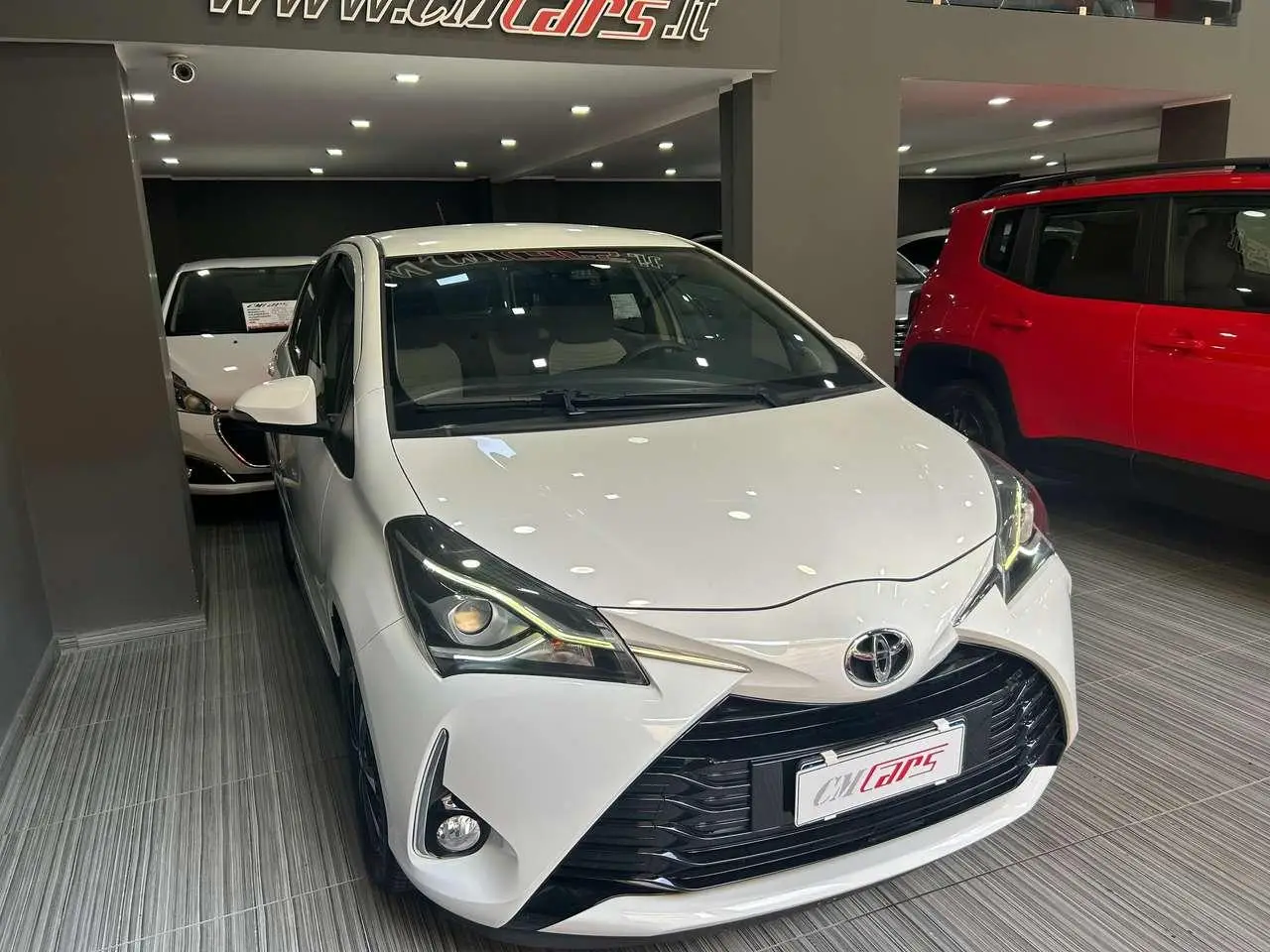 Photo 1 : Toyota Yaris 2017 Petrol