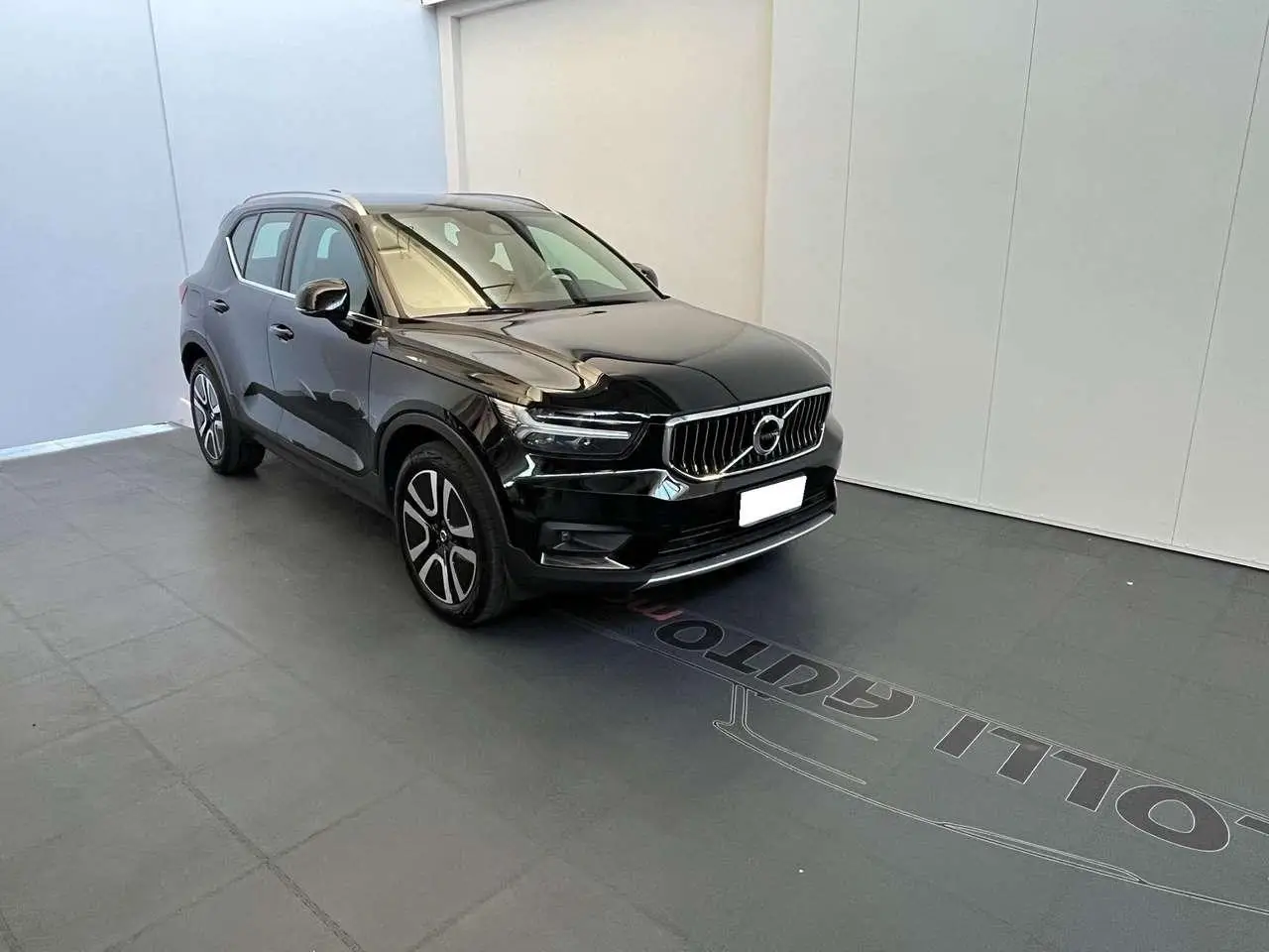 Photo 1 : Volvo Xc40 2021 Hybride