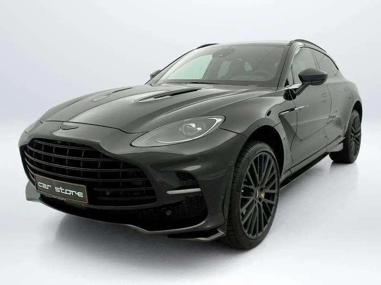 Photo 1 : Aston Martin Dbx 2024 Essence