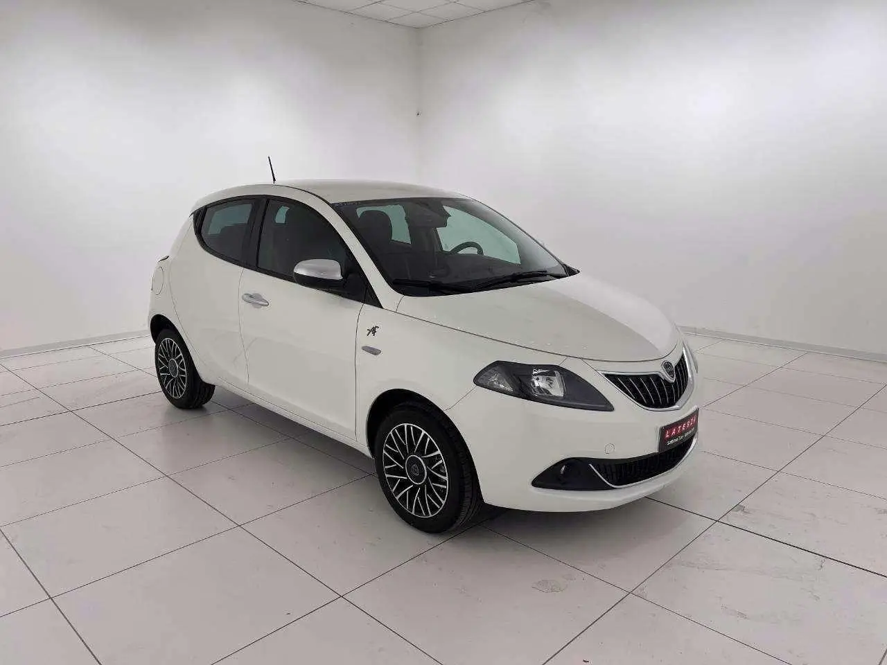 Photo 1 : Lancia Ypsilon 2023 Hybride