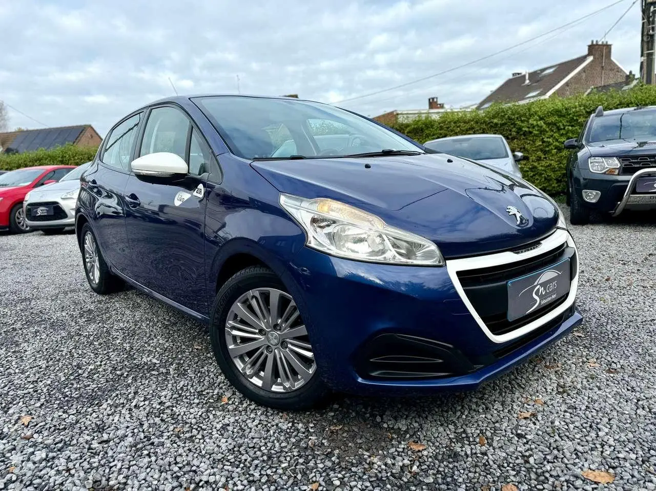 Photo 1 : Peugeot 208 2016 Diesel