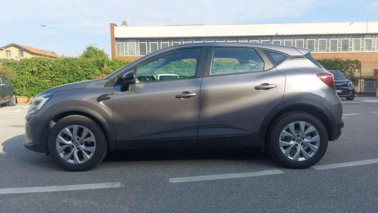 Photo 1 : Renault Captur 2021 Petrol