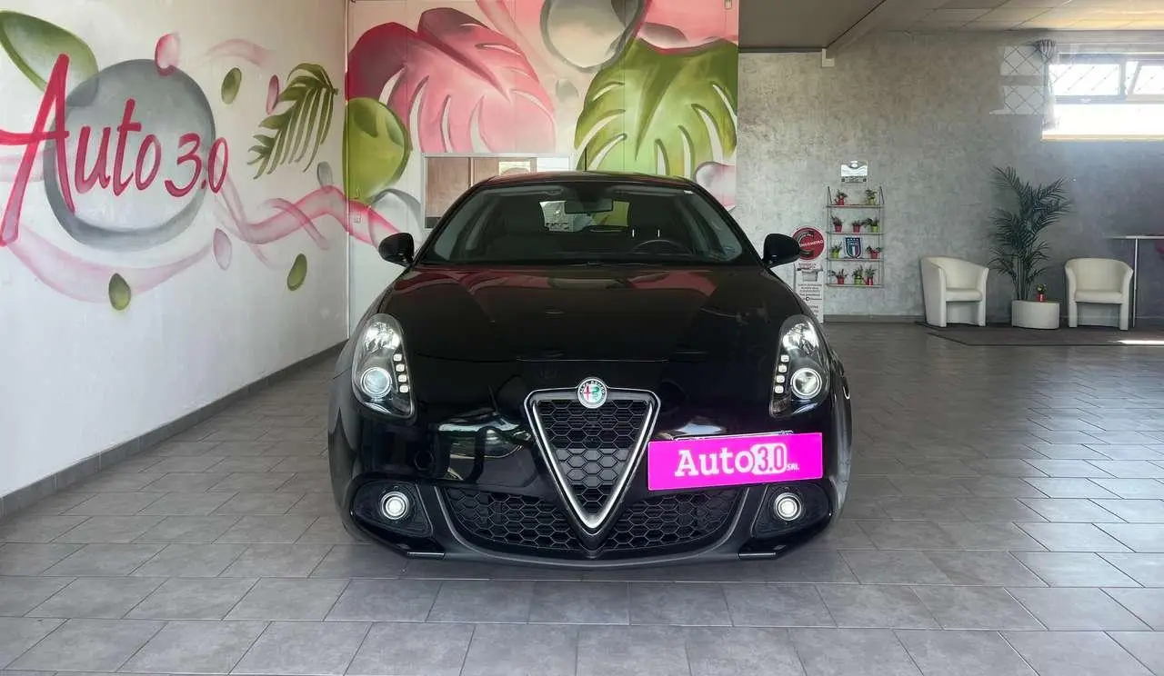 Photo 1 : Alfa Romeo Giulietta 2016 Petrol
