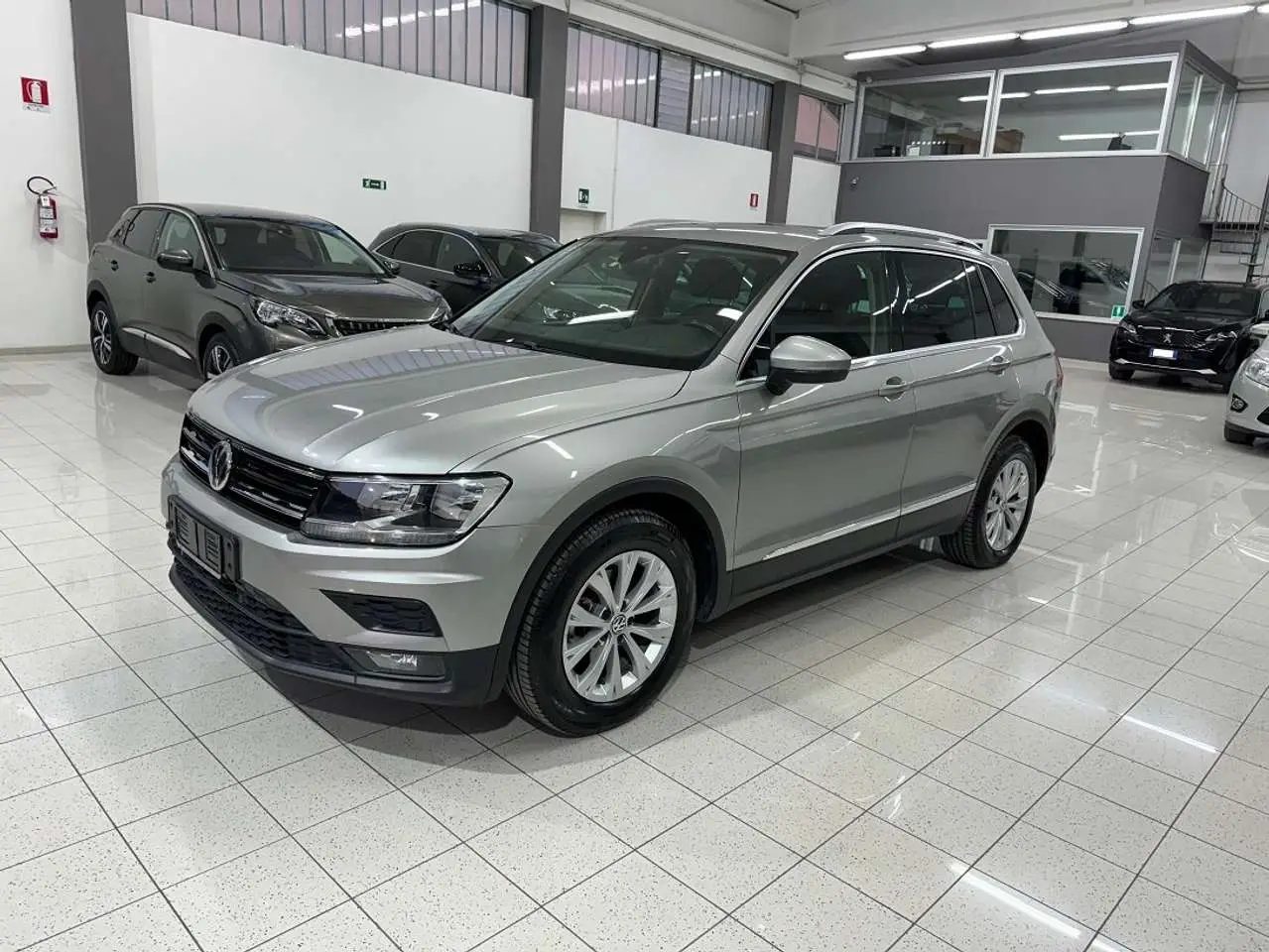 Photo 1 : Volkswagen Tiguan 2020 Diesel