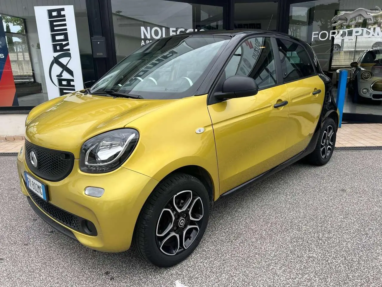 Photo 1 : Smart Forfour 2017 Essence