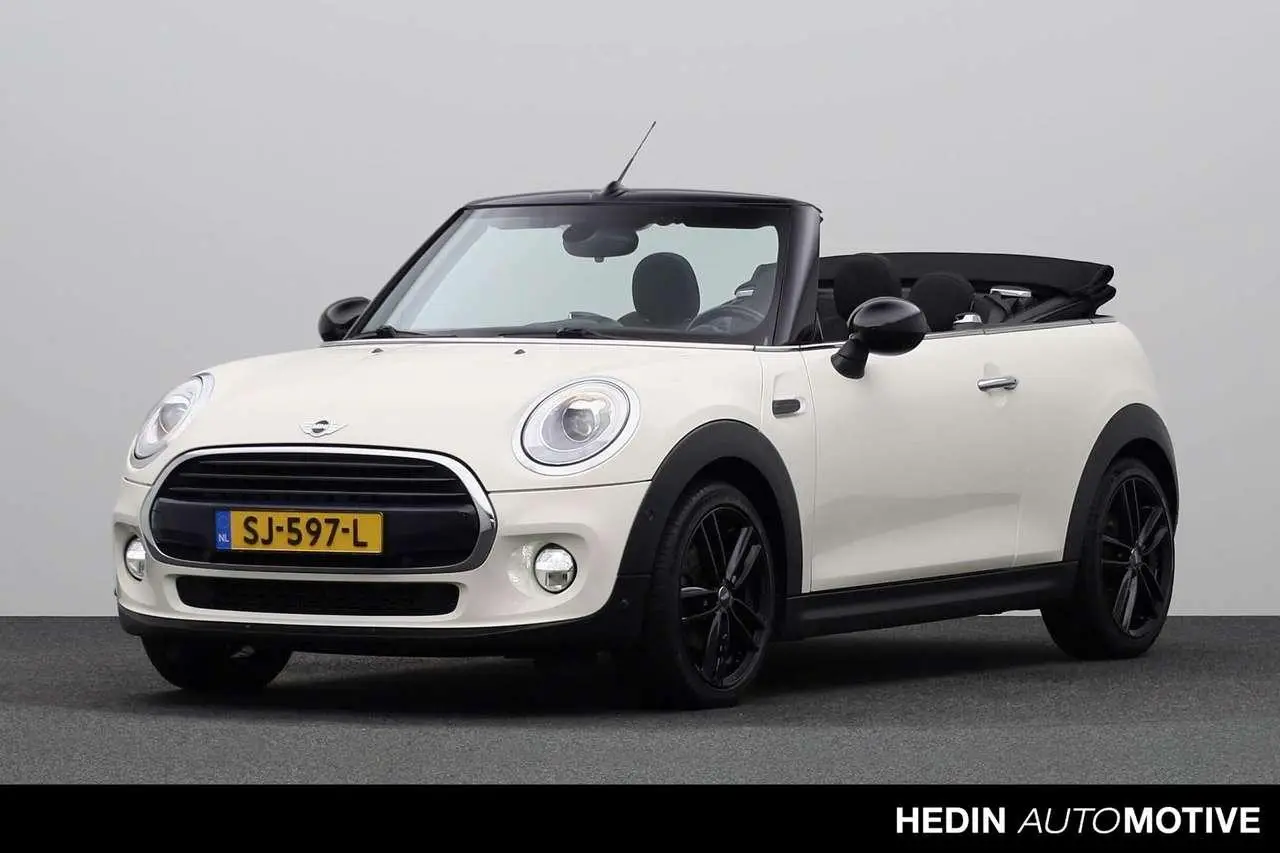 Photo 1 : Mini Cooper 2016 Petrol