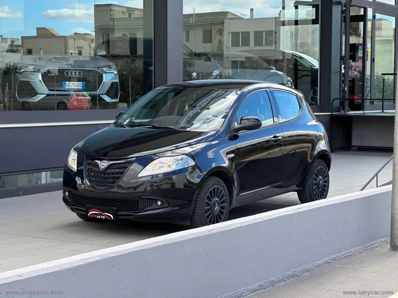 Photo 1 : Lancia Ypsilon 2015 Petrol