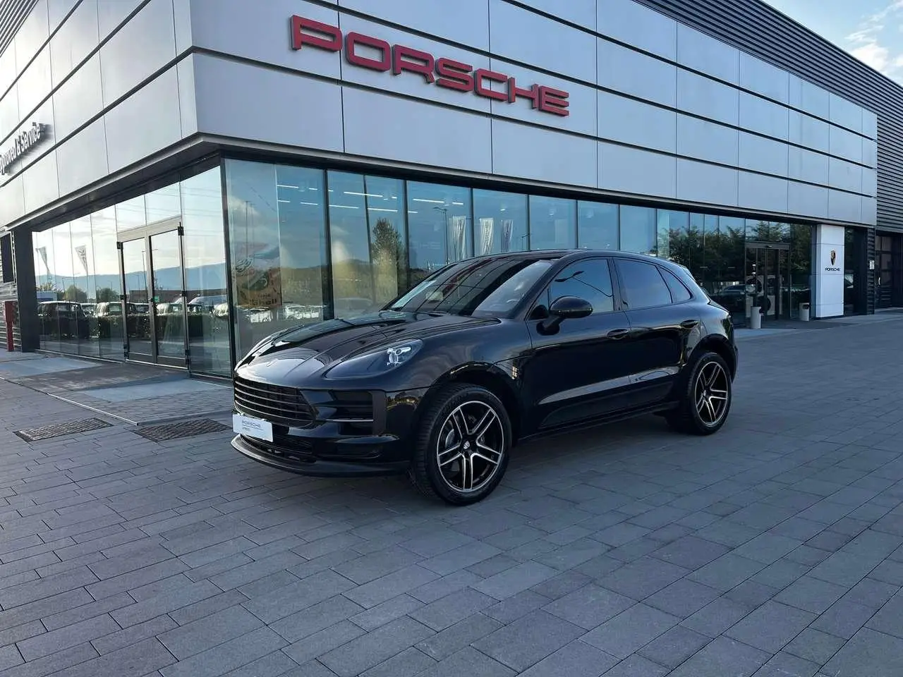 Photo 1 : Porsche Macan 2019 Essence