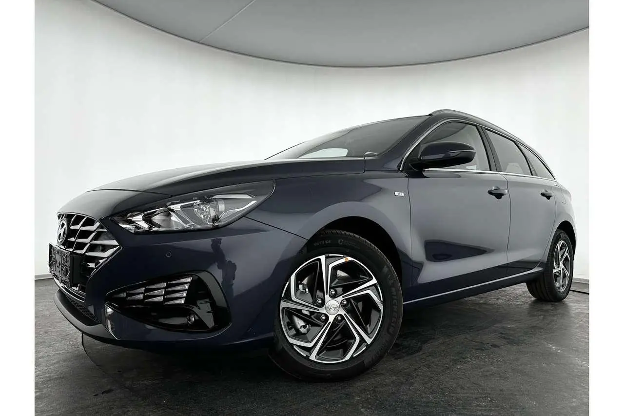 Photo 1 : Hyundai I30 2024 Petrol