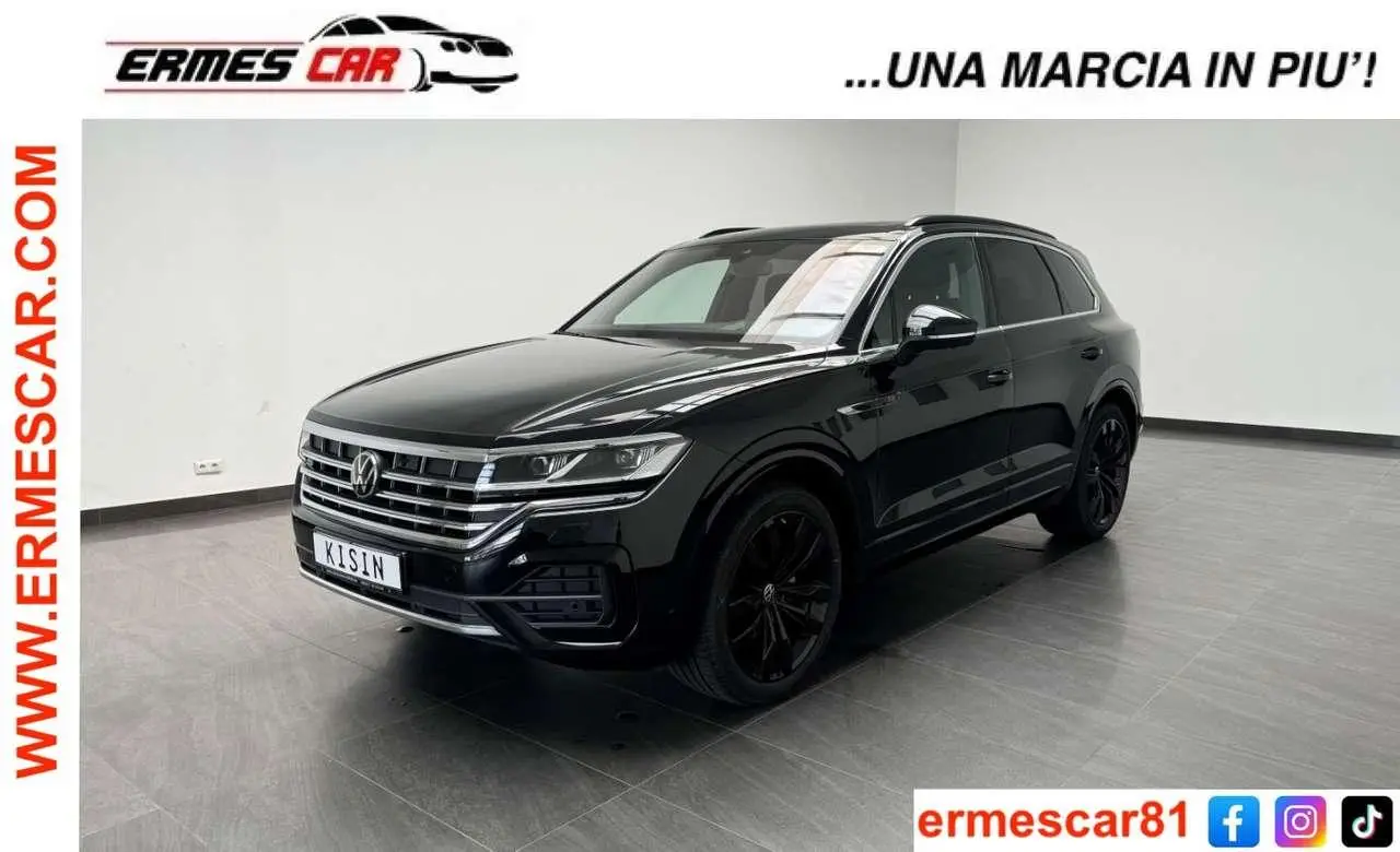 Photo 1 : Volkswagen Touareg 2023 Diesel