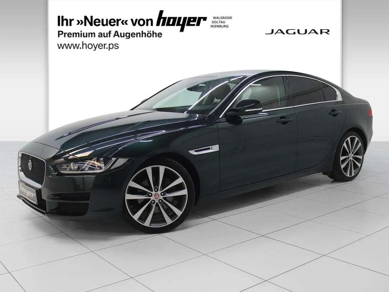 Photo 1 : Jaguar Xe 2015 Diesel