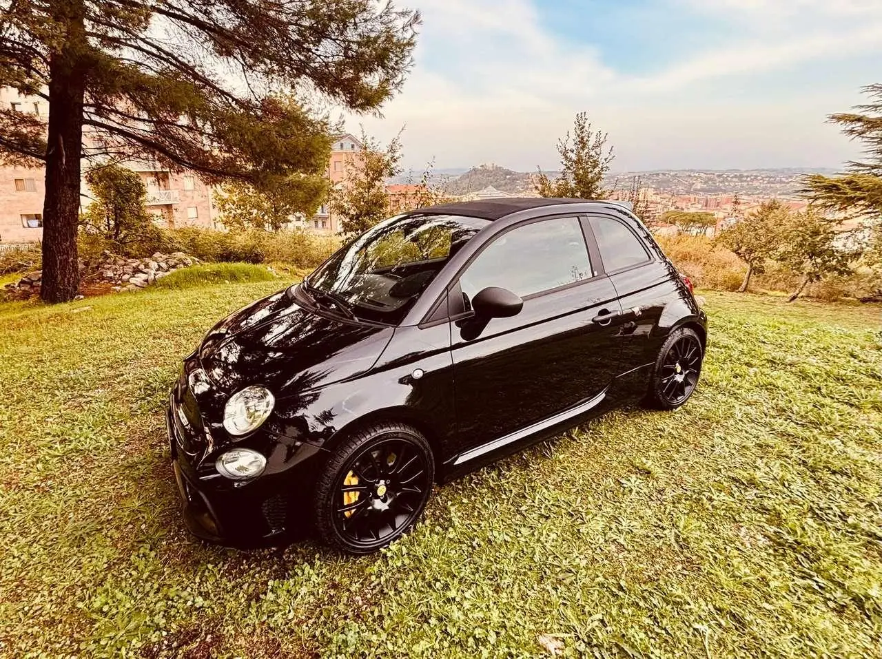 Photo 1 : Abarth 595 2022 Petrol