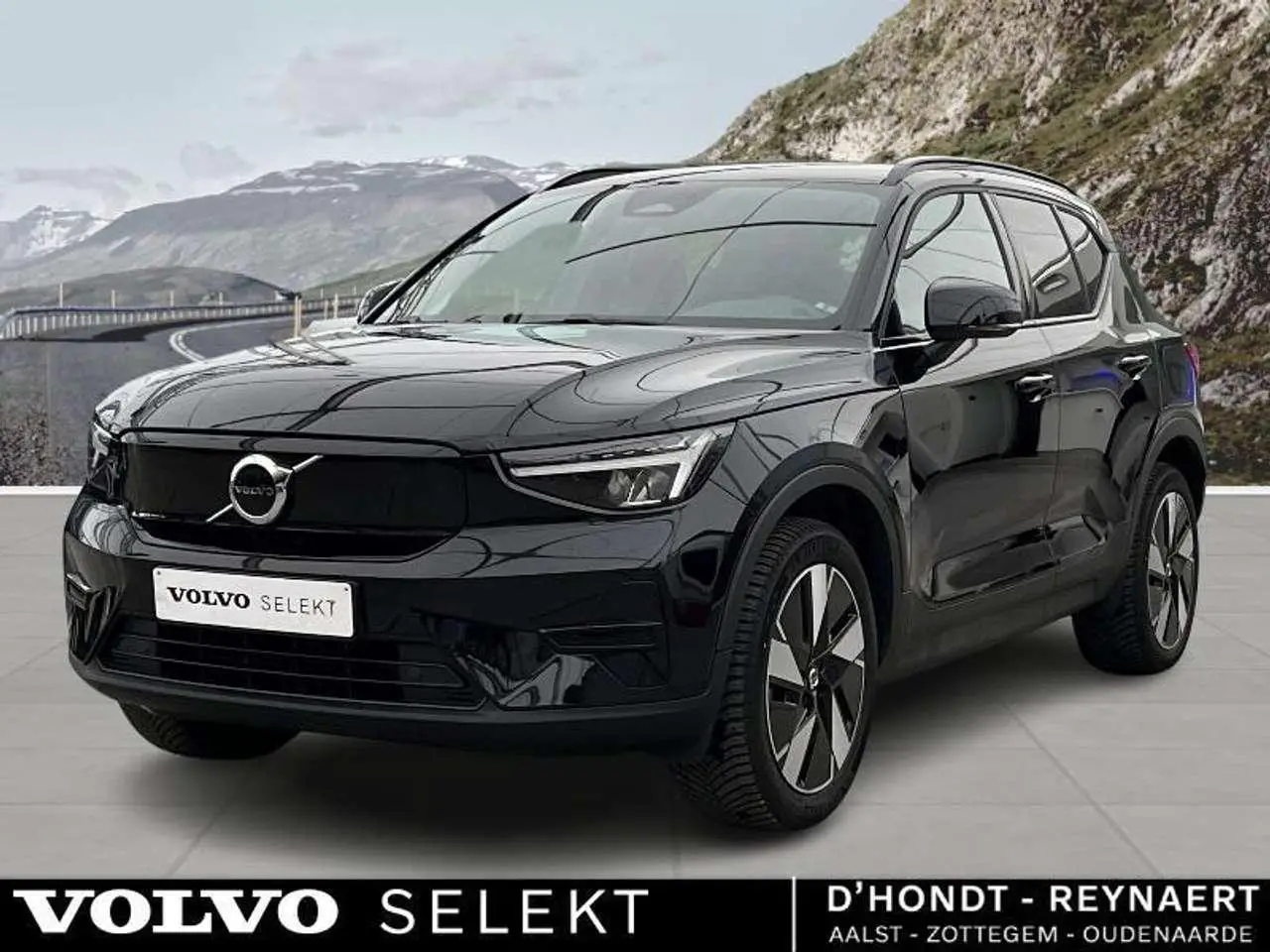 Photo 1 : Volvo Xc40 2023 Électrique