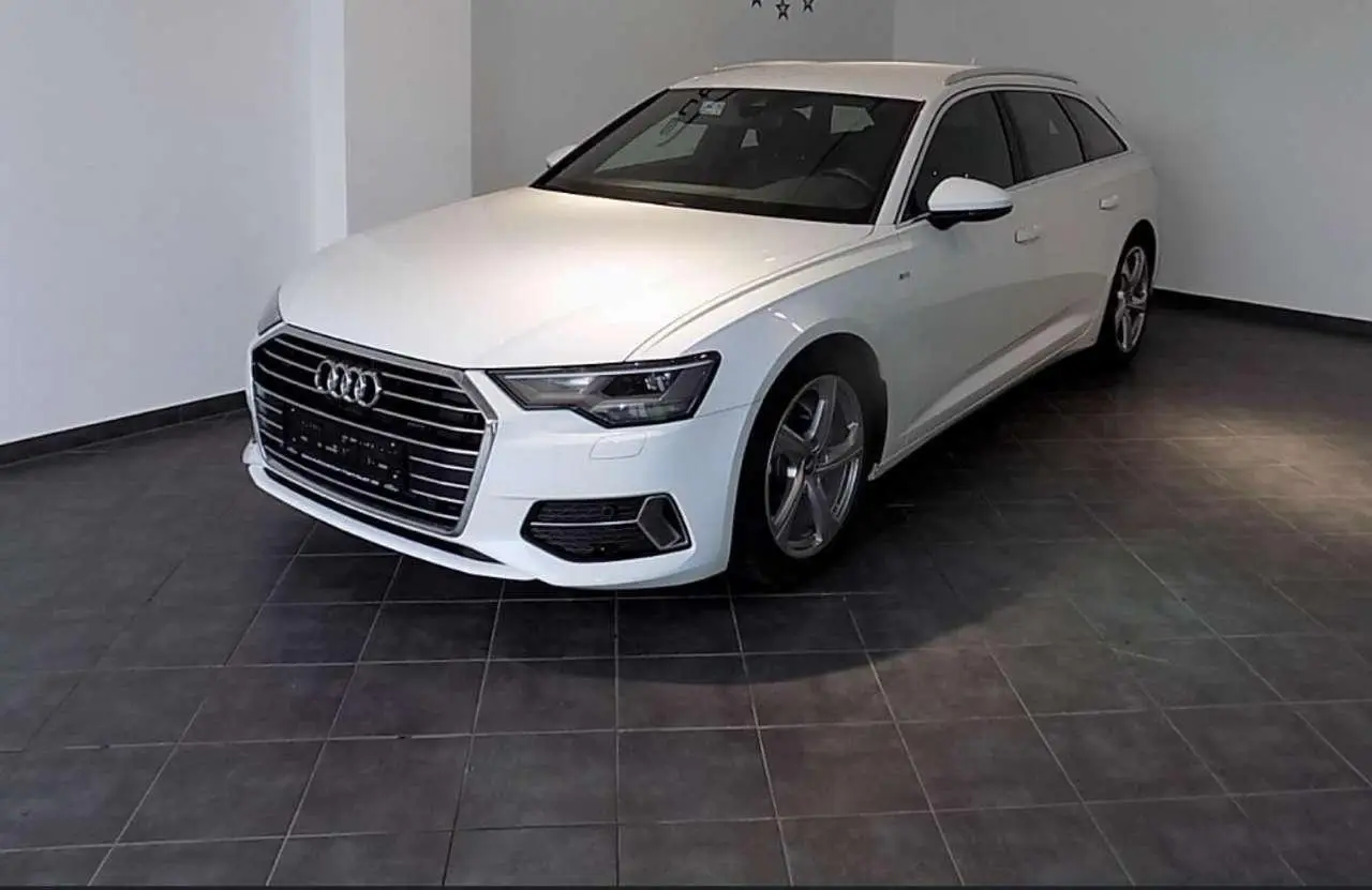 Photo 1 : Audi A6 2019 Hybride