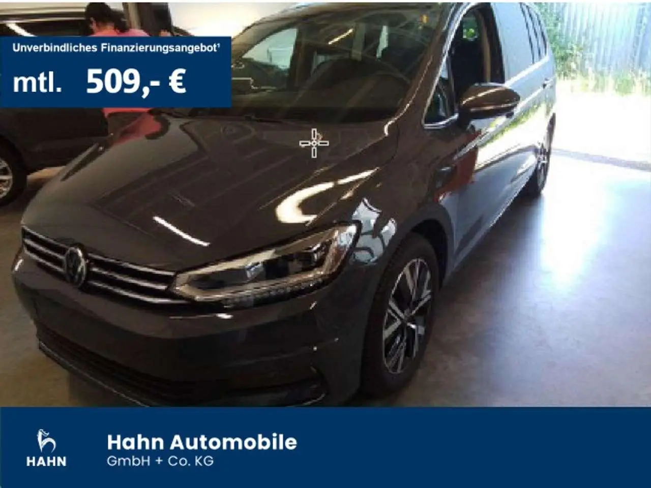 Photo 1 : Volkswagen Touran 2023 Essence