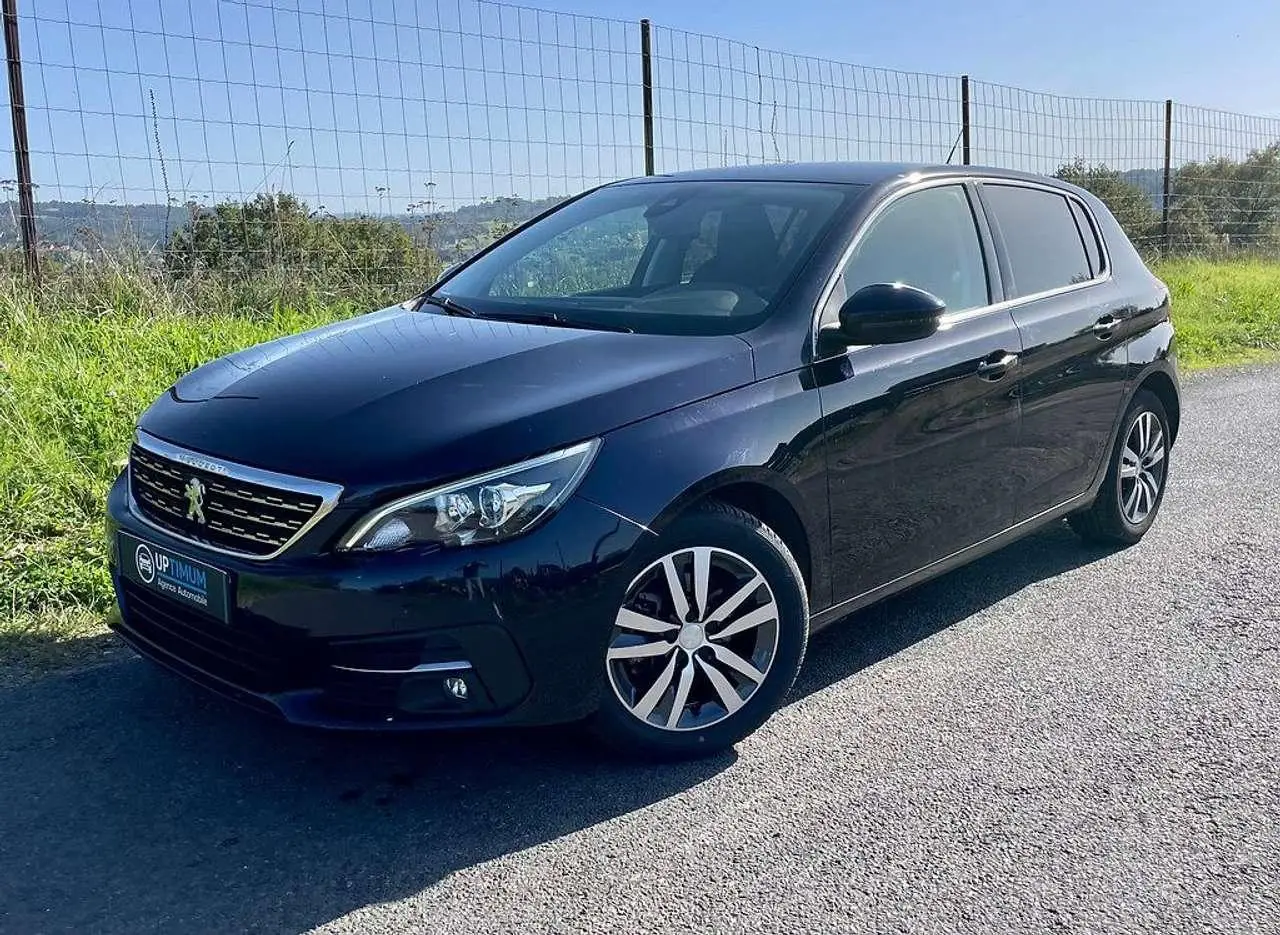 Photo 1 : Peugeot 308 2019 Essence