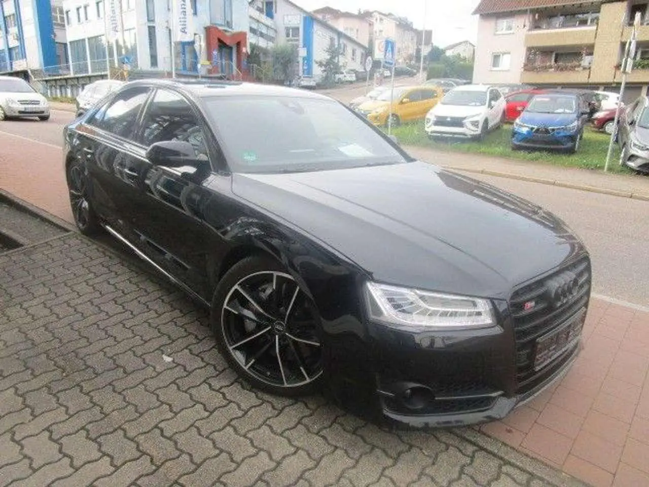 Photo 1 : Audi S8 2017 Essence