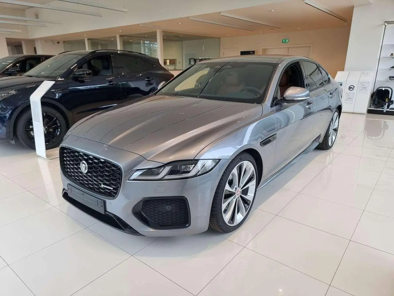 Photo 1 : Jaguar Xf 2024 Diesel