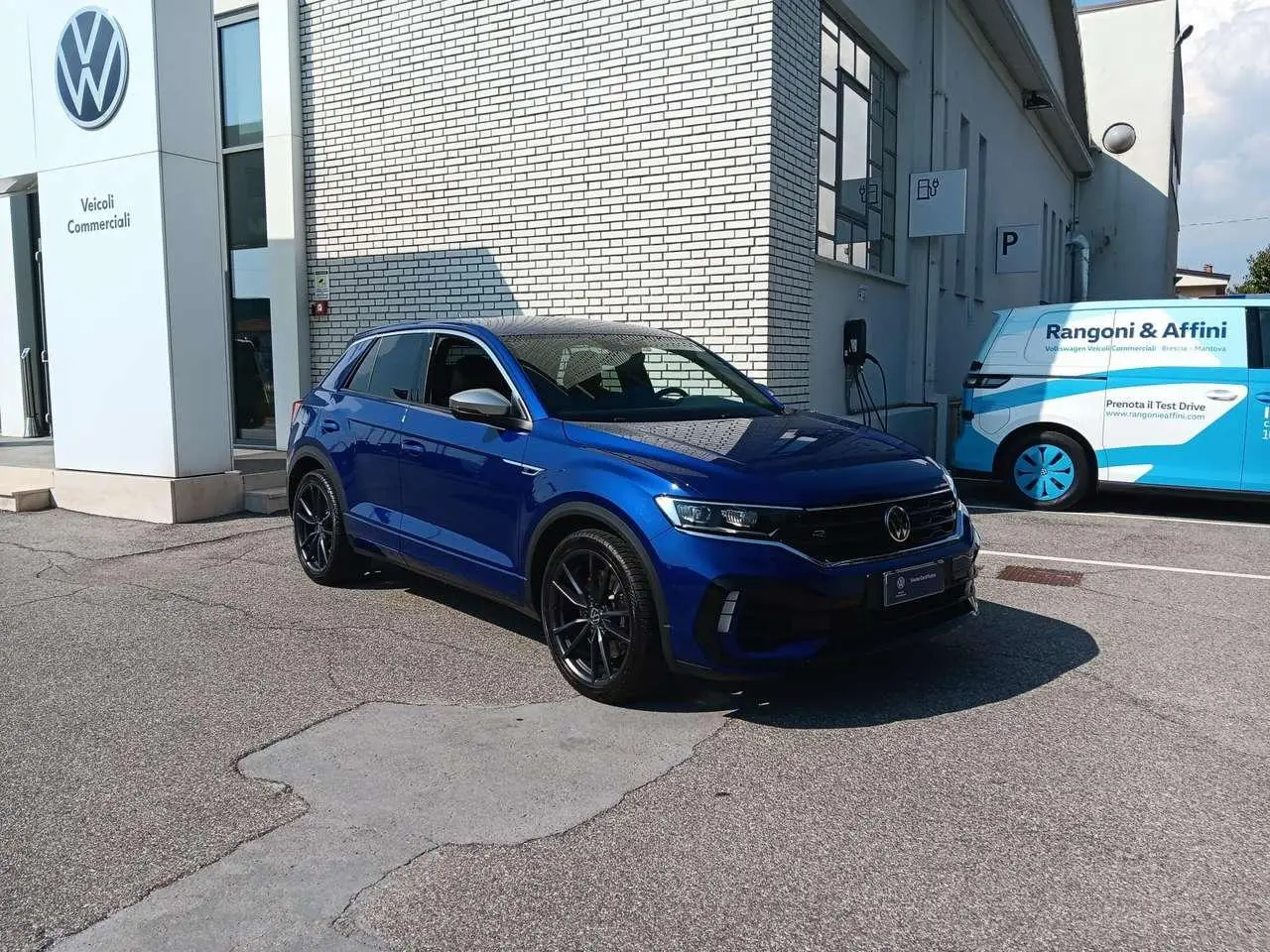 Photo 1 : Volkswagen T-roc 2021 Essence