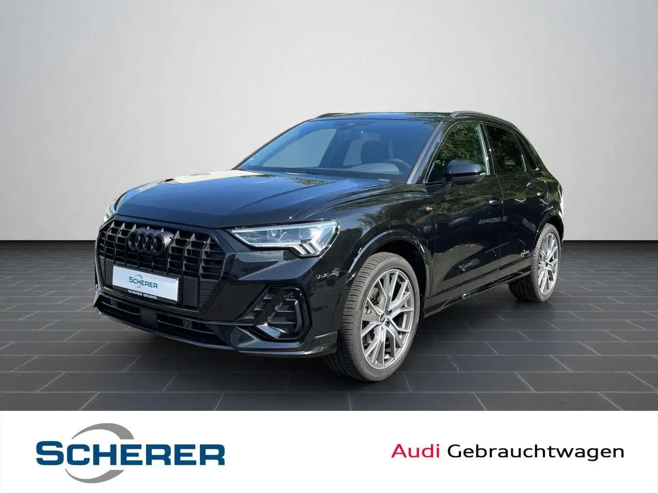 Photo 1 : Audi Q3 2023 Essence