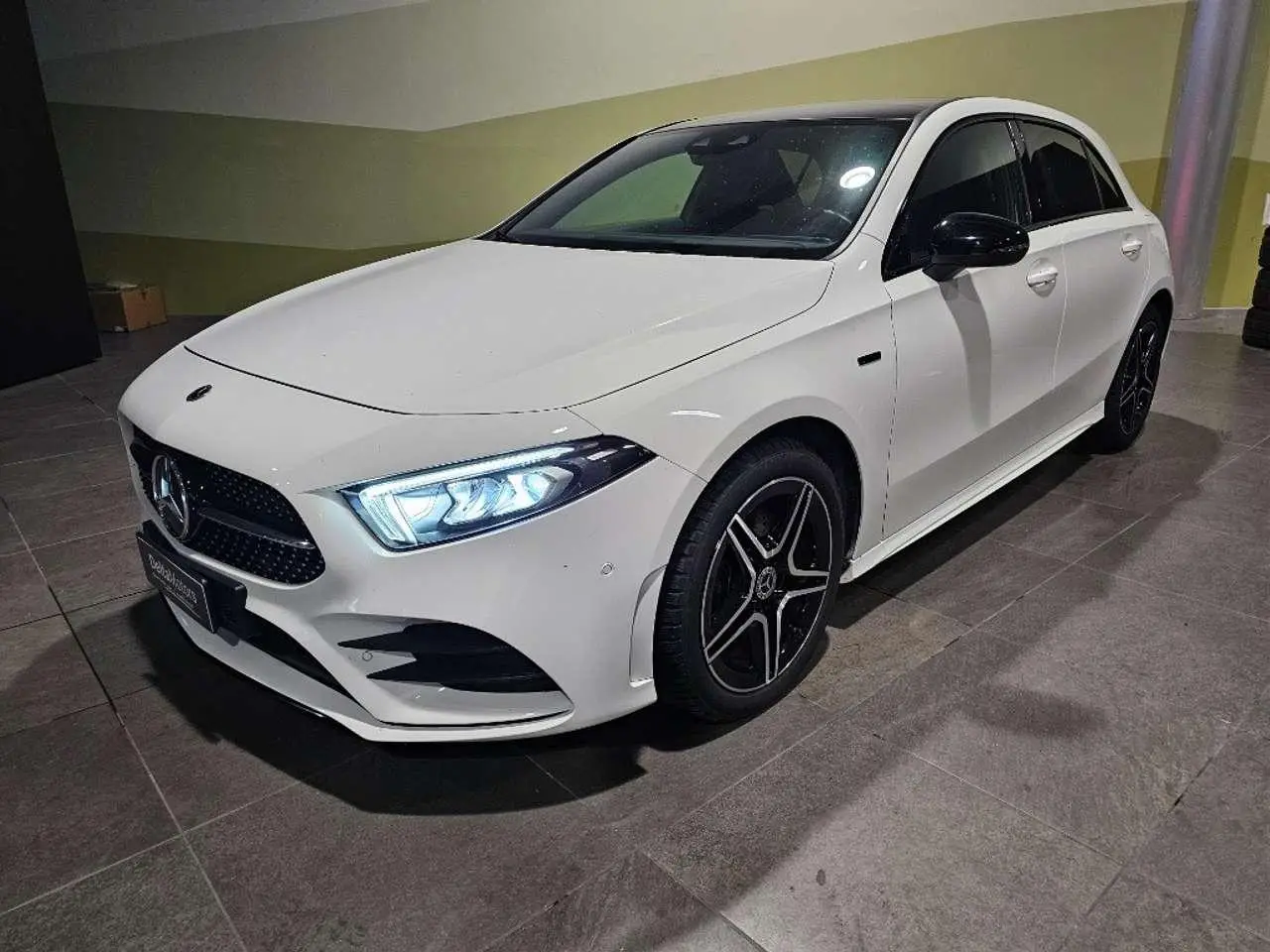 Photo 1 : Mercedes-benz Classe A 2021 Hybride