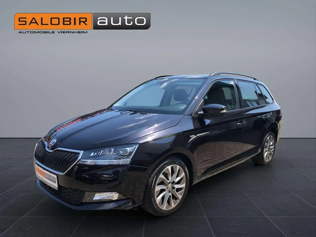 Photo 1 : Skoda Fabia 2021 Petrol