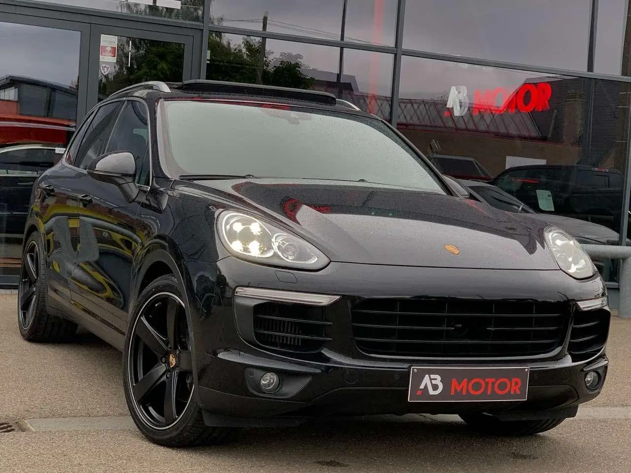 Photo 1 : Porsche Cayenne 2016 Diesel