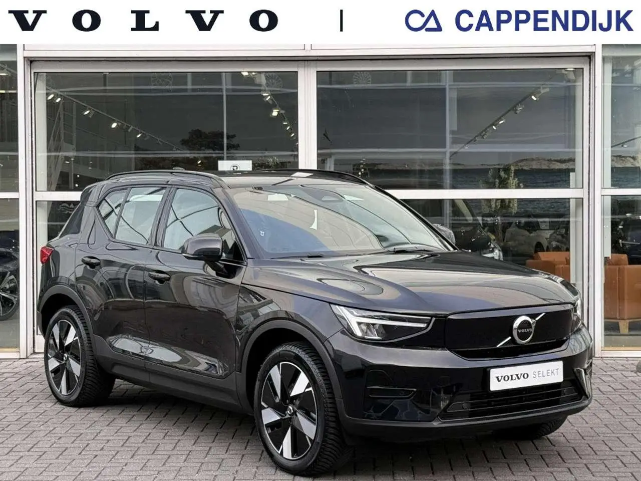 Photo 1 : Volvo Xc40 2024 Électrique