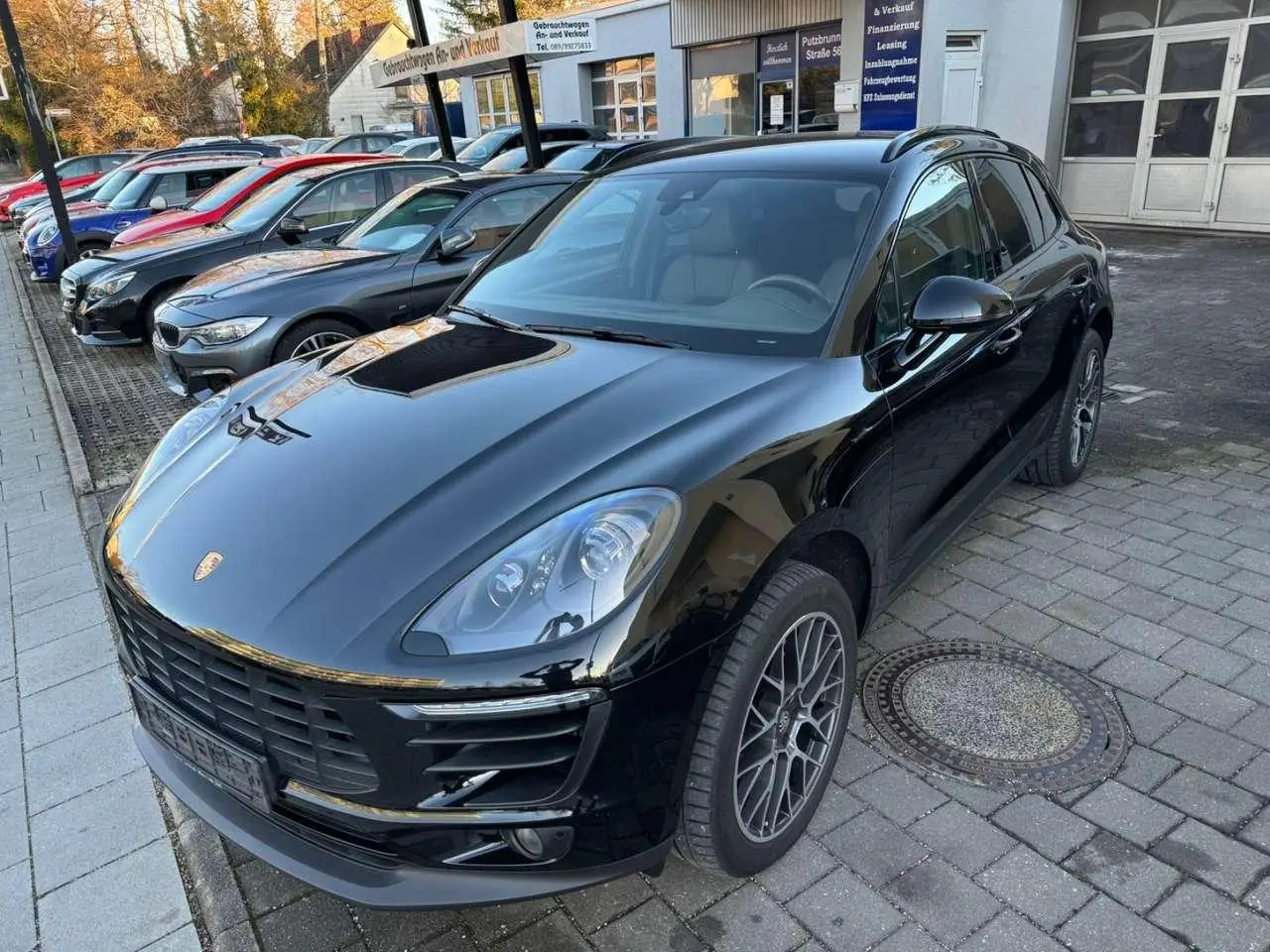 Photo 1 : Porsche Macan 2017 Petrol