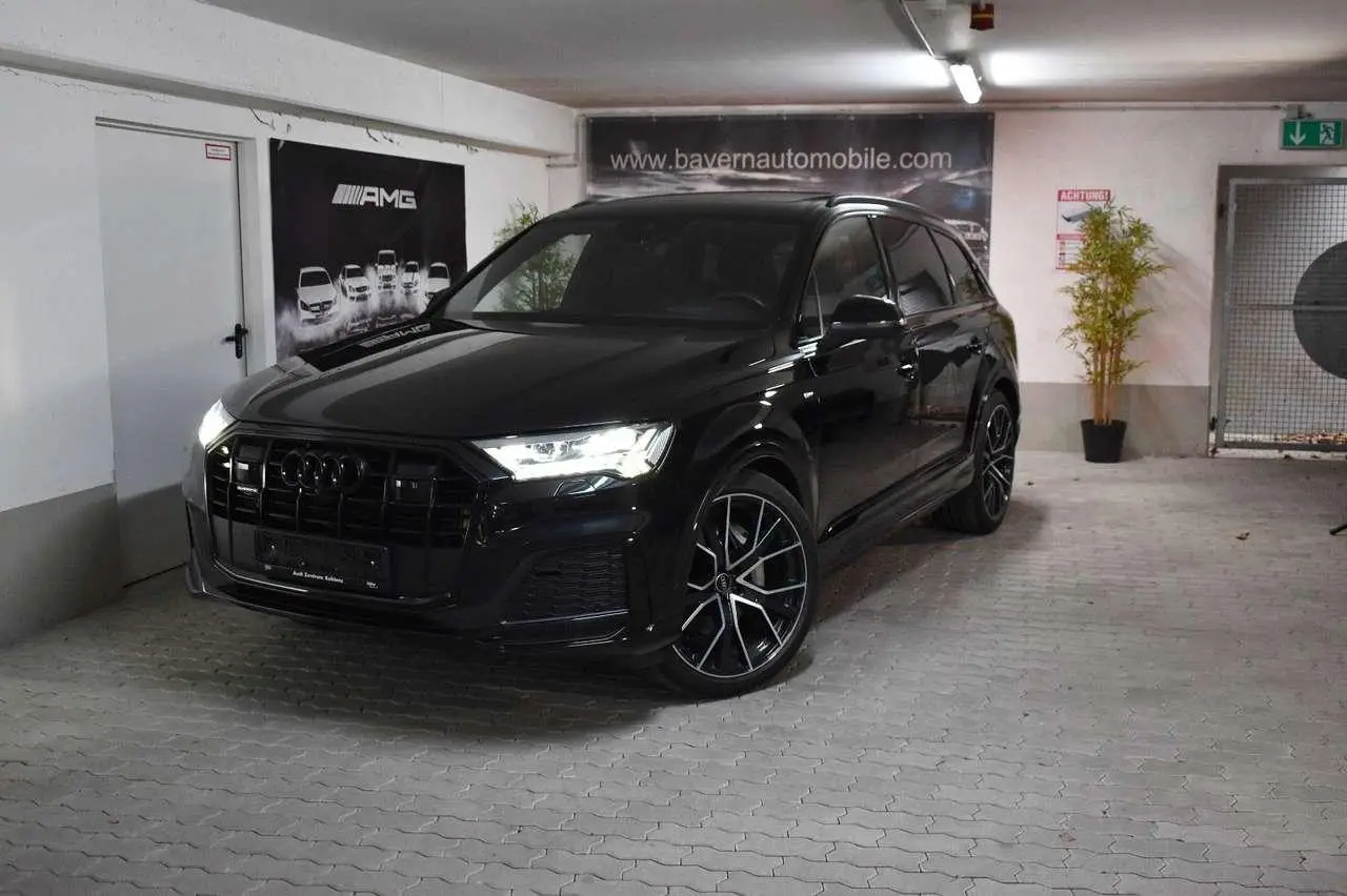 Photo 1 : Audi Q7 2021 Diesel