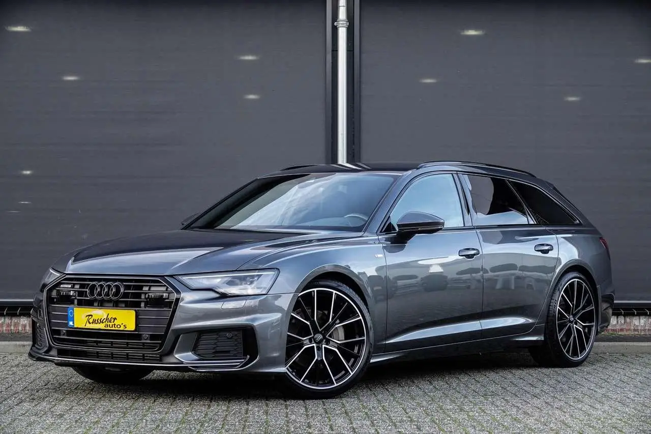 Photo 1 : Audi A6 2019 Essence